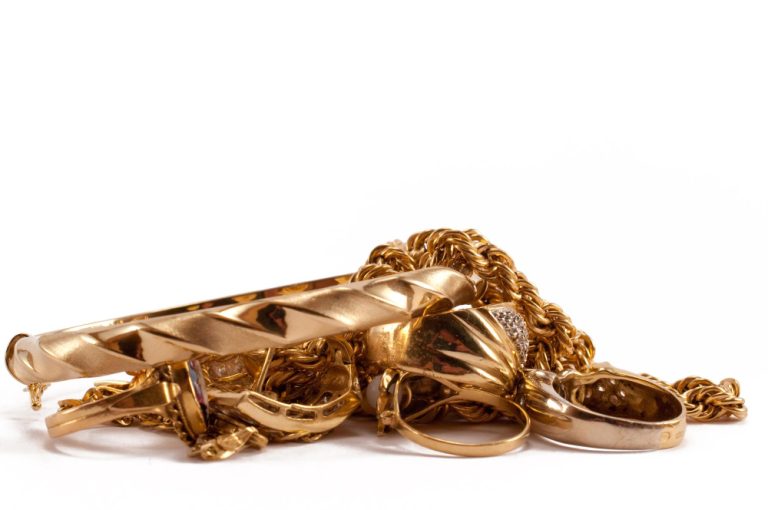 Compro oro Roma: come funziona la vendita del tuo oro usato