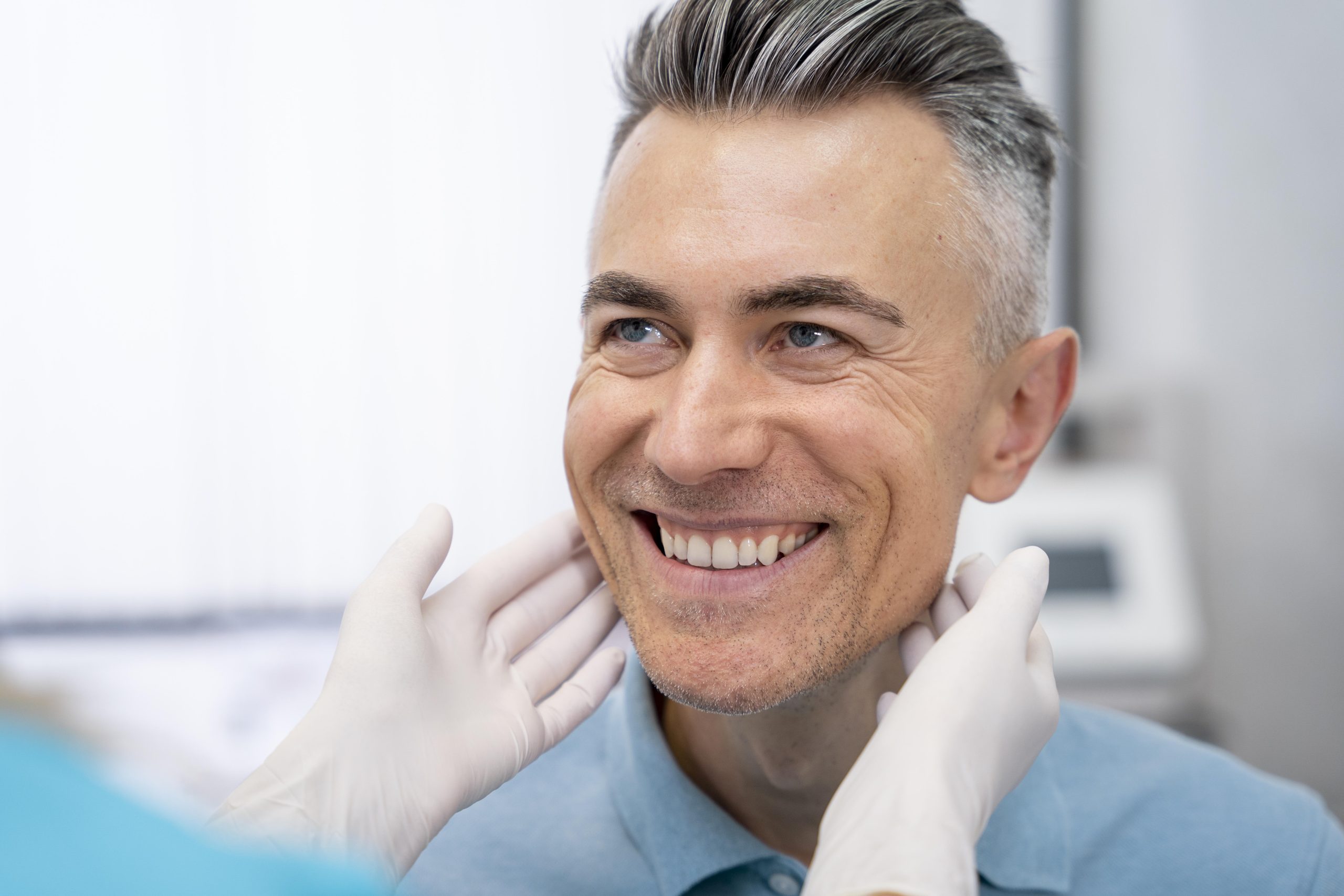 Implantologia Dentale: tutti i vantaggi di una soluzione efficace e all’avanguardia